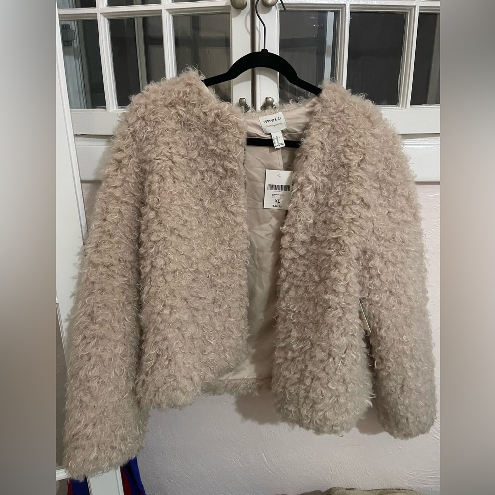 NWT Forever 21 faux fur teddy jacket size XL
